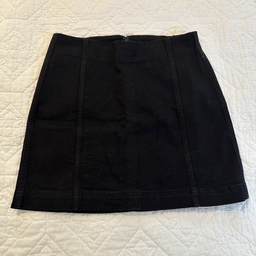 Wild Fable Black Mini Skirt Size 4